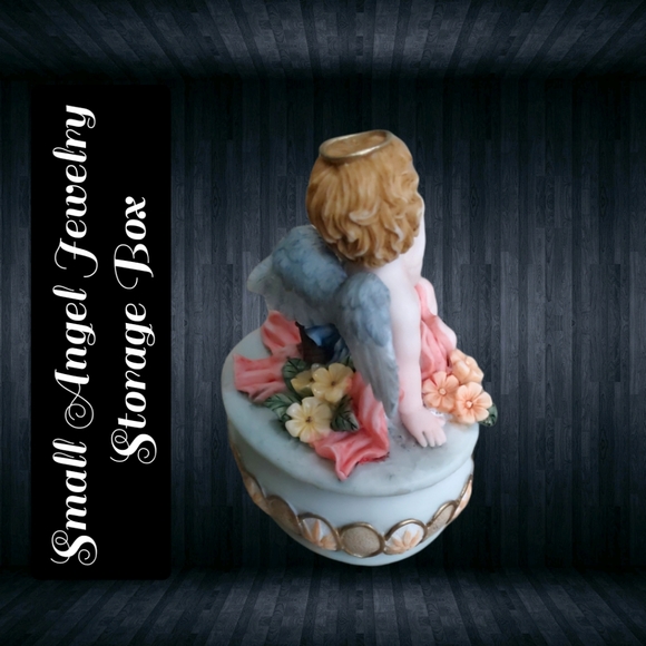 👣4/$20.  Beautiful Angel Jewelry/Trinkets Storage Box - Picture 6 of 8
